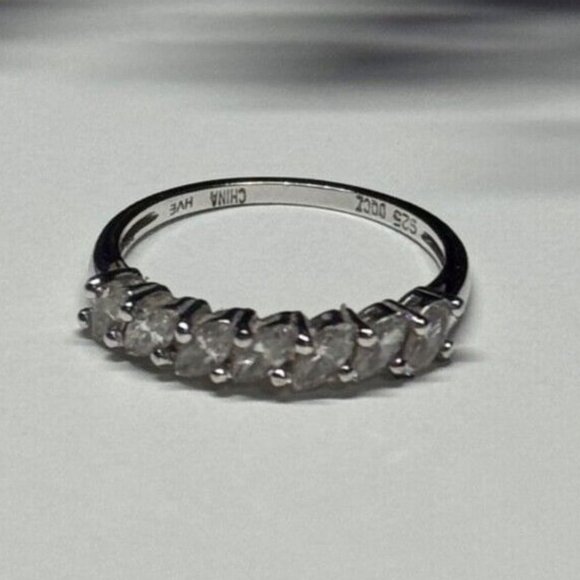 925 STERLING SILVER CZ RING SIZE 8.5 - Picture 2 of 9